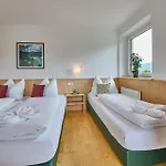 Πανσιόν Platzhirsch - - Self Check-in