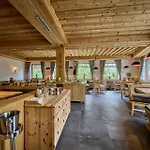 Platzhirsch - - Self Check-in 3*