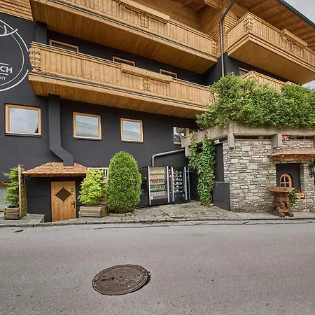 Platzhirsch - - Self Check-in Guest house Piesendorf
