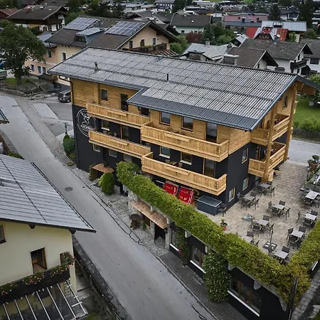 Platzhirsch - - Self Check-in Pensionat Piesendorf