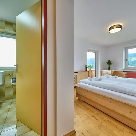 Platzhirsch - - Self Check-in Guest house 3*