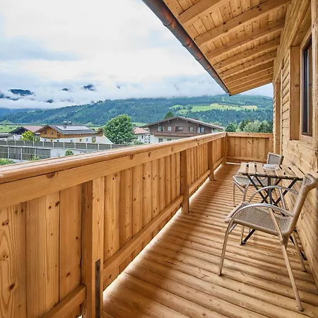 Platzhirsch - - Self Check-in Guest house Piesendorf