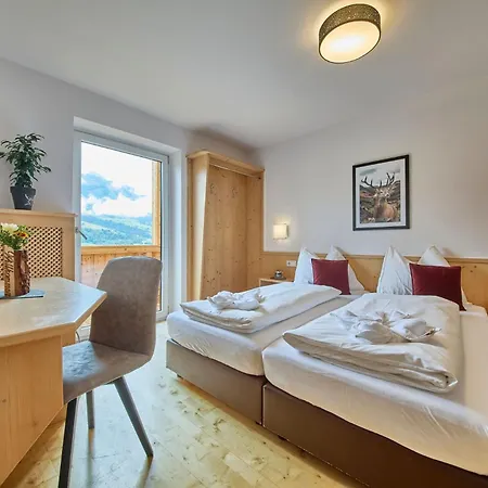 Platzhirsch - - Self Check-in Guest house 3*