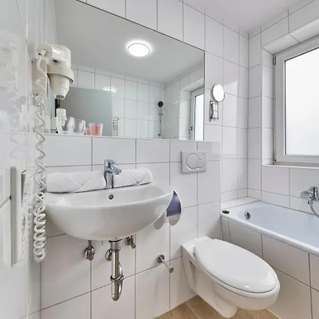 Platzhirsch - - Self Check-in 게스트하우스 3*