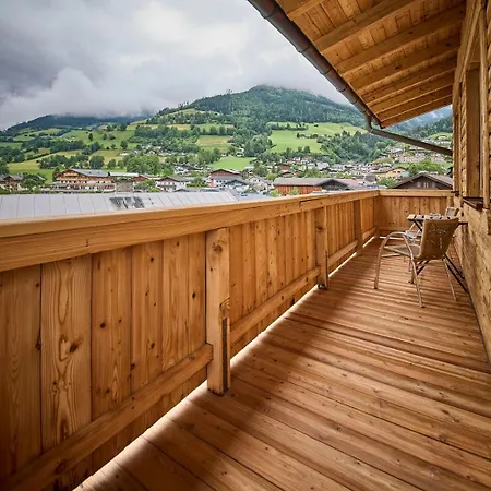 Platzhirsch - - Self Check-in Guest house