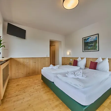 Platzhirsch - - Self Check-in Гостевой дом 3*