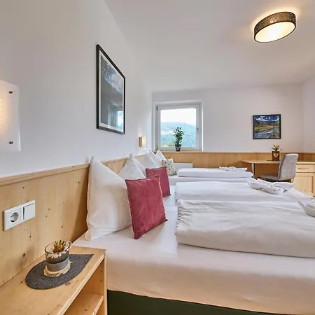 Platzhirsch - - Self Check-in Piesendorf