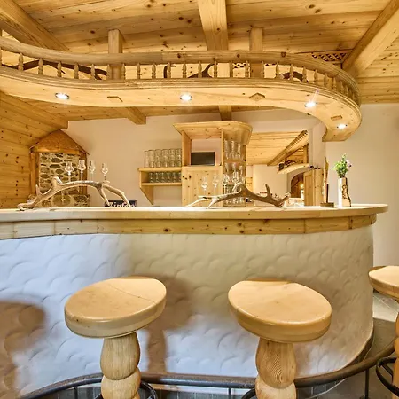 Platzhirsch - - Self Check-in Guest house