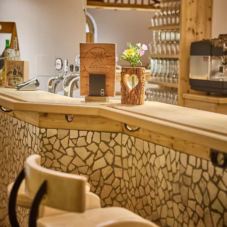 Platzhirsch - - Self Check-in Pensionat Piesendorf