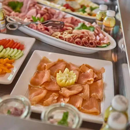 Guest house Platzhirsch - - Self Check-in *