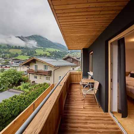 Platzhirsch - - Self Check-in Guest house Piesendorf